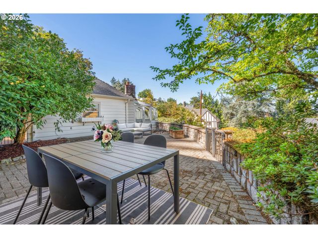 524 Nw ALBEMARLE Ter, Portland, OR 97210