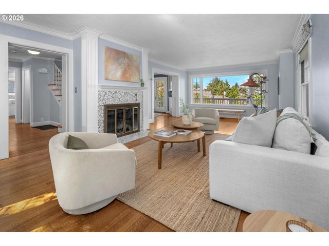 524 Nw ALBEMARLE Ter, Portland, OR 97210