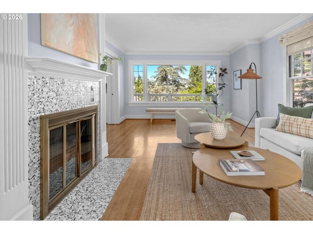 524 Nw ALBEMARLE Ter, Portland, OR 97210