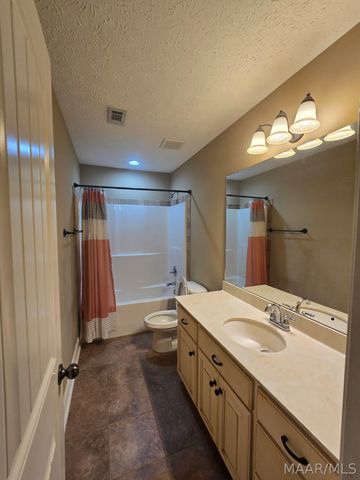 76 Cotton Terrace Drive, Deatsville, AL 36022