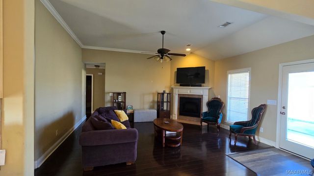 76 Cotton Terrace Drive, Deatsville, AL 36022