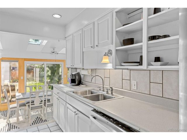 1732 Lansing St, Aurora, CO 80010