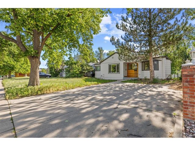 1732 Lansing St, Aurora, CO 80010