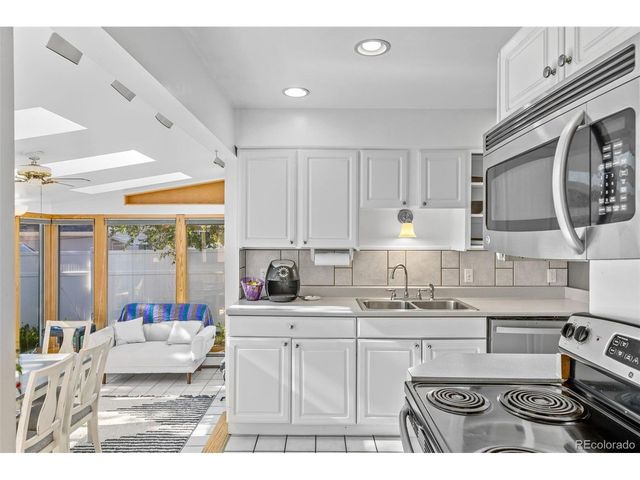 1732 Lansing St, Aurora, CO 80010