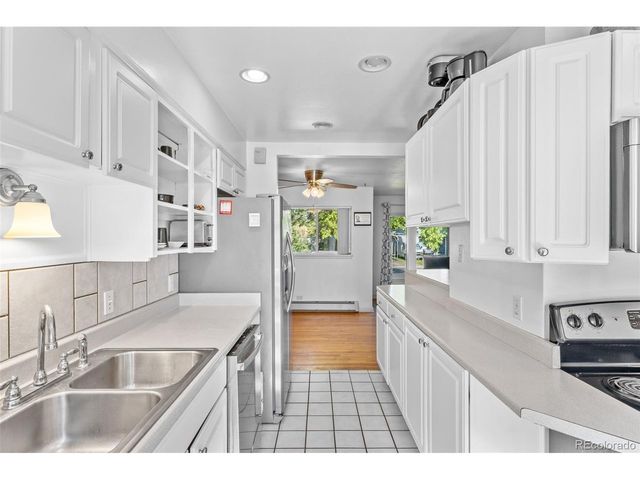 1732 Lansing St, Aurora, CO 80010