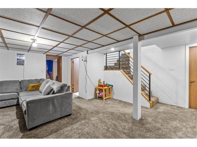 1732 Lansing St, Aurora, CO 80010