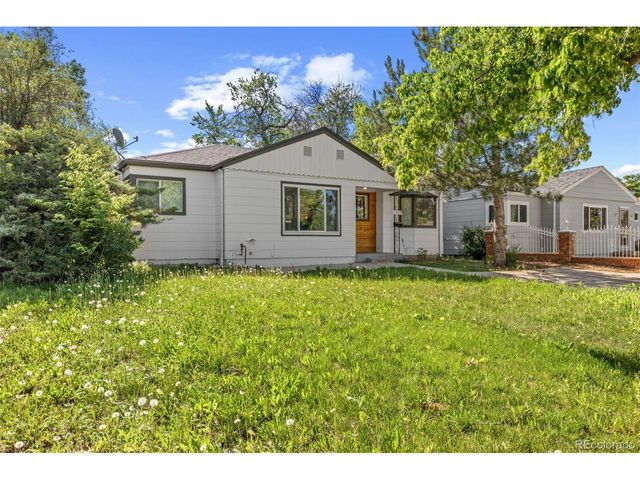 1732 Lansing St, Aurora, CO 80010