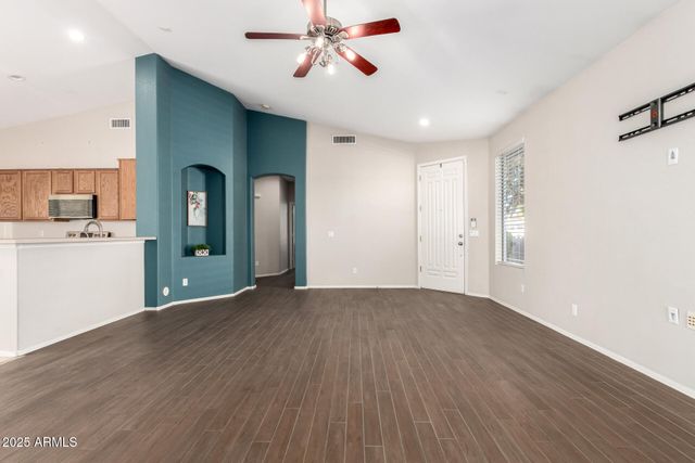 939 S ROCA Street, Gilbert, AZ 85296