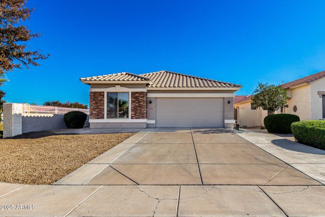 939 S ROCA Street, Gilbert, AZ 85296