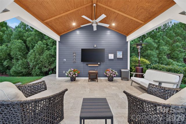 5110 Harwich Circle, Matthews, NC 28104