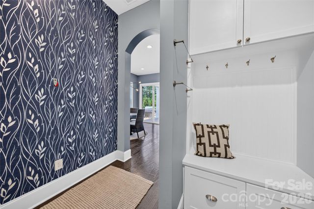 5110 Harwich Circle, Matthews, NC 28104