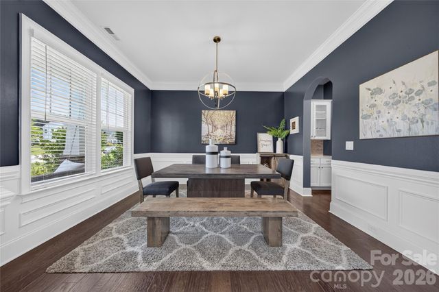 5110 Harwich Circle, Matthews, NC 28104