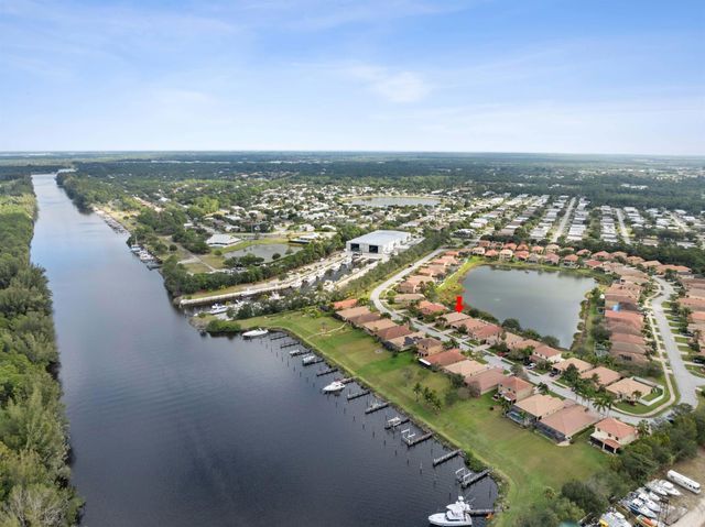 3356 SW Porpoise Circle, Stuart, FL 34997