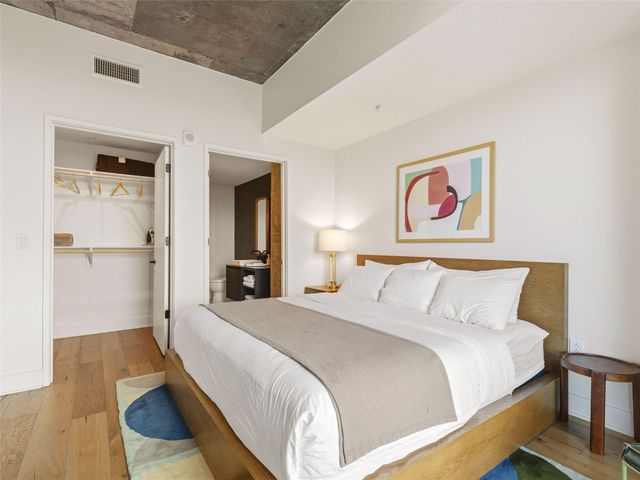 48 East Ave 2011, Austin, TX 78701