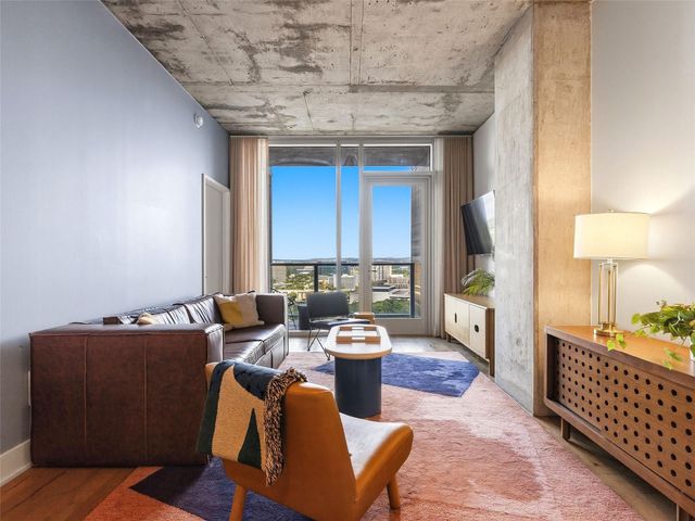 48 East Ave 2011, Austin, TX 78701