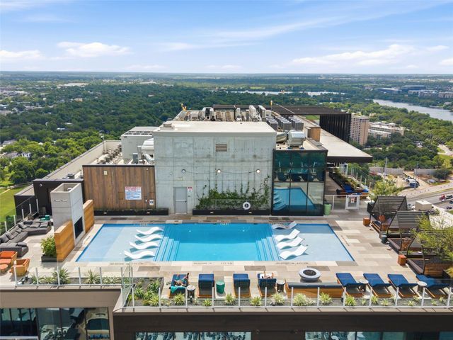 48 East Ave 2011, Austin, TX 78701