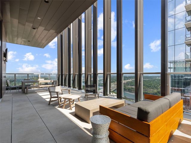 48 East Ave 2011, Austin, TX 78701