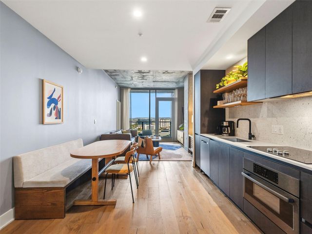 48 East Ave 2011, Austin, TX 78701