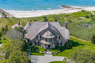 391 Sea View Avenue, Osterville, MA 02655