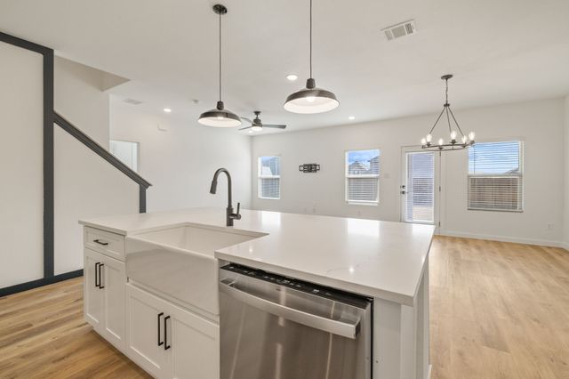 517 Ridgewood Drive, Van Alstyne, TX 75495