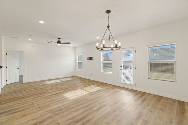 517 Ridgewood Drive, Van Alstyne, TX 75495