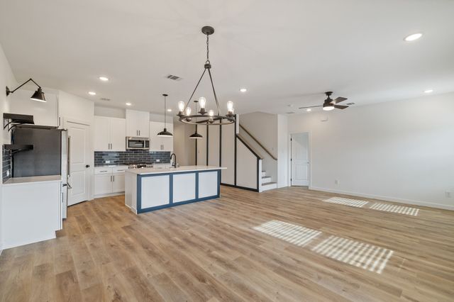 517 Ridgewood Drive, Van Alstyne, TX 75495