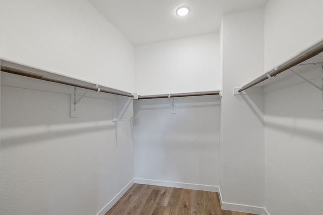 517 Ridgewood Drive, Van Alstyne, TX 75495