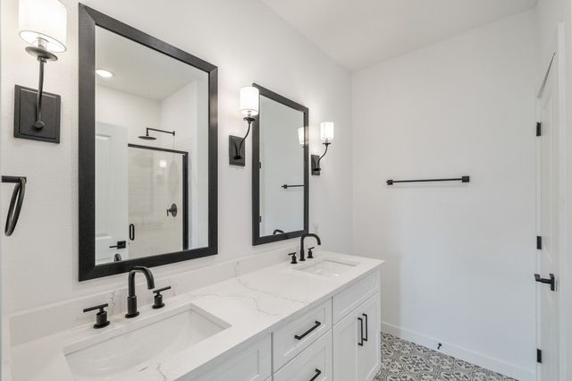 517 Ridgewood Drive, Van Alstyne, TX 75495