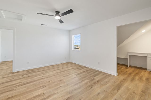 517 Ridgewood Drive, Van Alstyne, TX 75495