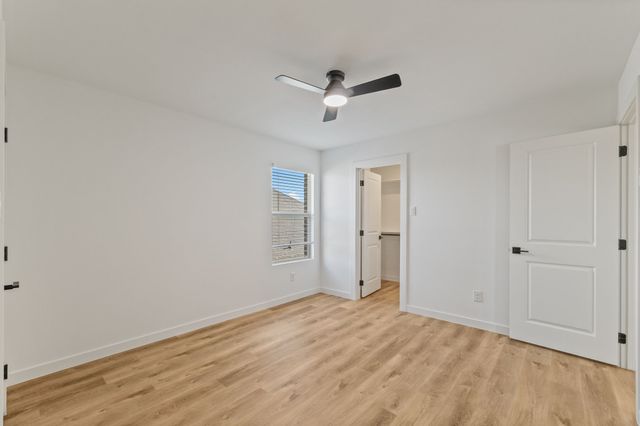 517 Ridgewood Drive, Van Alstyne, TX 75495