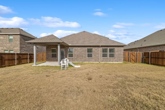 517 Ridgewood Drive, Van Alstyne, TX 75495