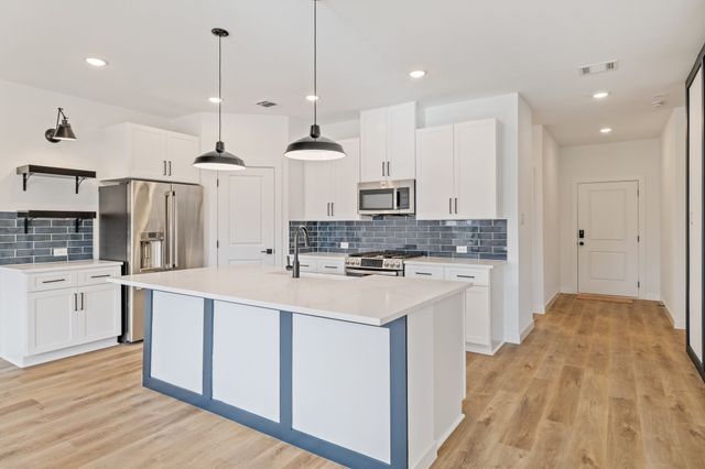 517 Ridgewood Drive, Van Alstyne, TX 75495