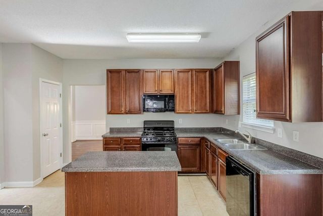5011 Wewatta Street SW, Atlanta, GA 30331