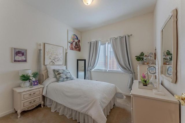 2919 Las Flores Circle, Los Banos, CA 93635