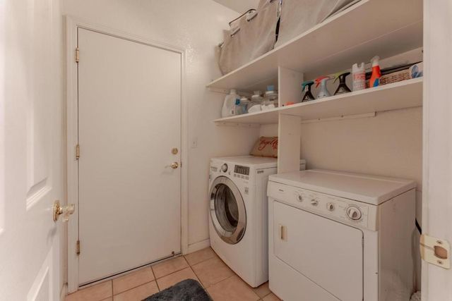 2919 Las Flores Circle, Los Banos, CA 93635