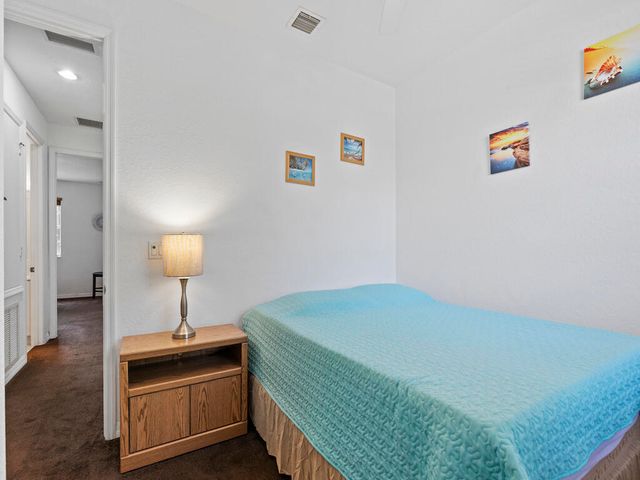 9945 E Villa Circle, Vero Beach, FL 32966