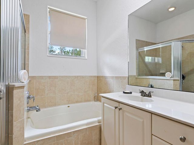 9945 E Villa Circle, Vero Beach, FL 32966