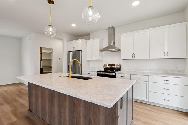 6671 Linnet Lane, Middleton, WI 53562