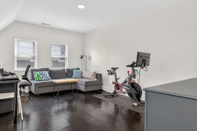 16 Pasadena Rd 3, Boston, MA 02121