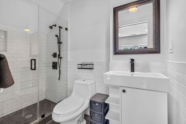 16 Pasadena Rd 3, Boston, MA 02121
