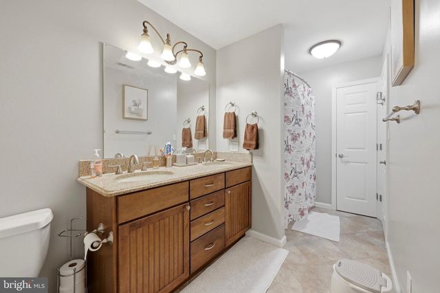 9 MELODY CT, Mount Holly, NJ 08060