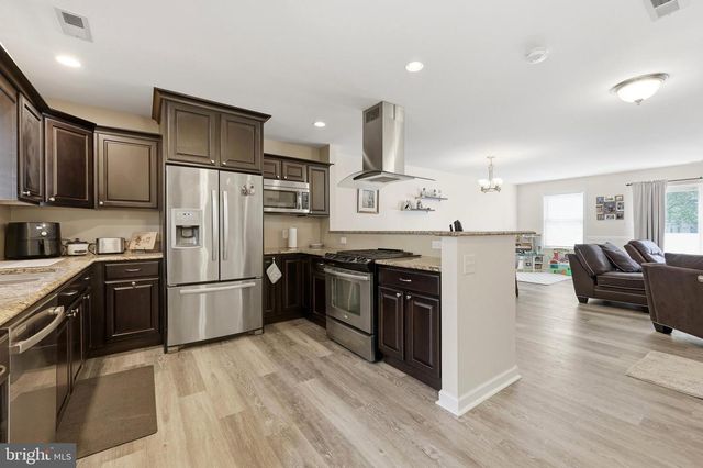 9 MELODY CT, Mount Holly, NJ 08060