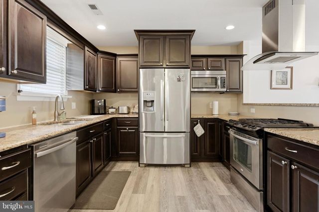 9 MELODY CT, Mount Holly, NJ 08060