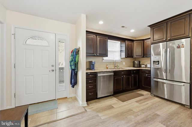 9 MELODY CT, Mount Holly, NJ 08060