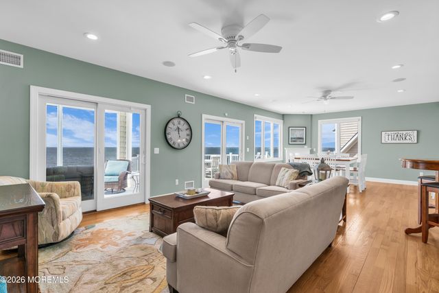 354 Roberts Avenue, Seaside Park, NJ 08752