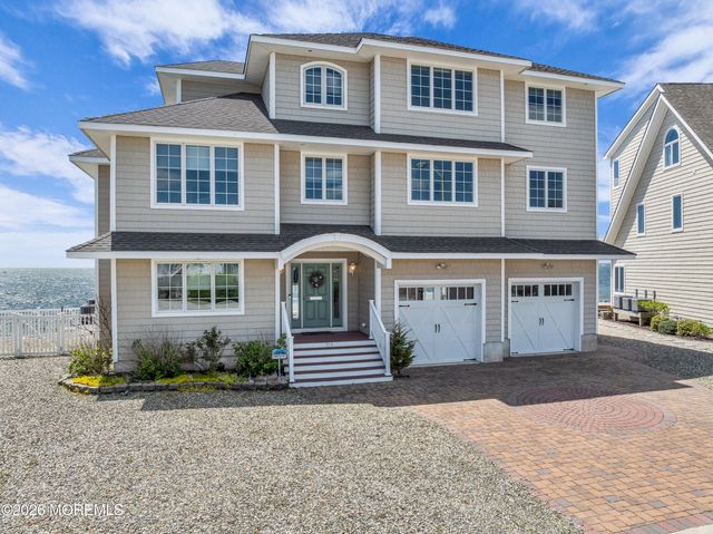 354 Roberts Avenue, Seaside Park, NJ 08752