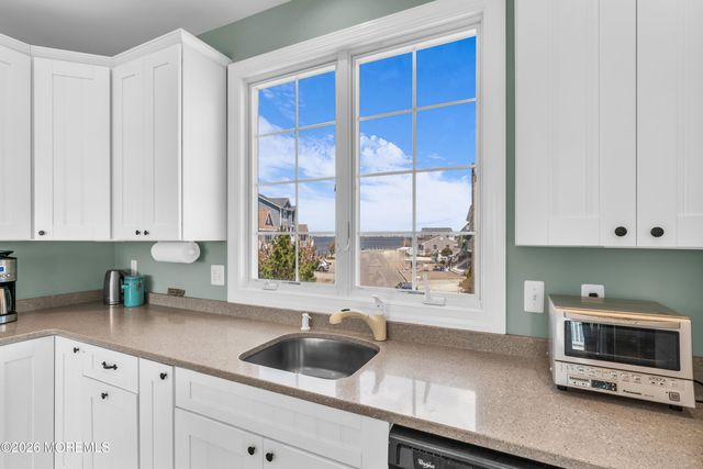354 Roberts Avenue, Seaside Park, NJ 08752