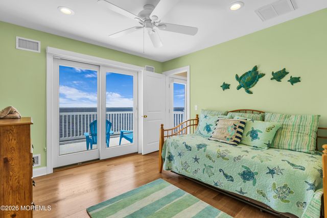 354 Roberts Avenue, Seaside Park, NJ 08752
