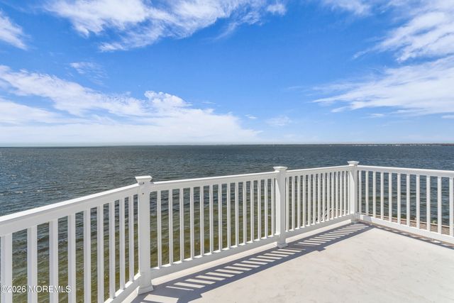 354 Roberts Avenue, Seaside Park, NJ 08752