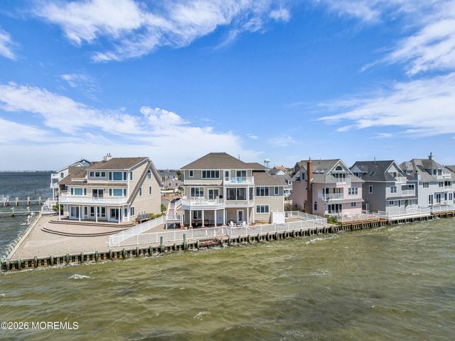 354 Roberts Avenue, Seaside Park, NJ 08752